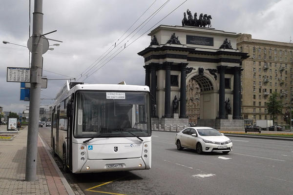 Электробус КАМАЗ тестируют на улицах Москвы