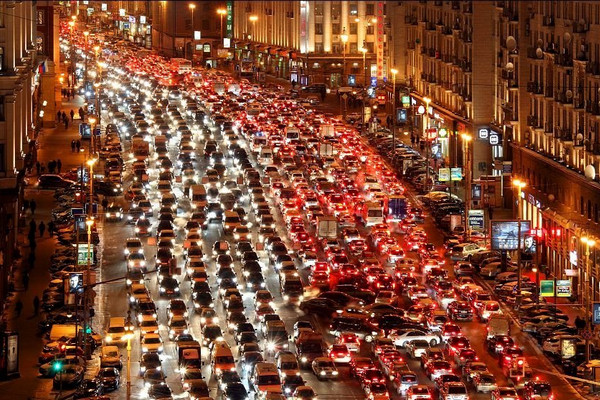 В мэрии предупредили, что в центре Москвы все лето могут наблюдаться 9-10-балльные пробки