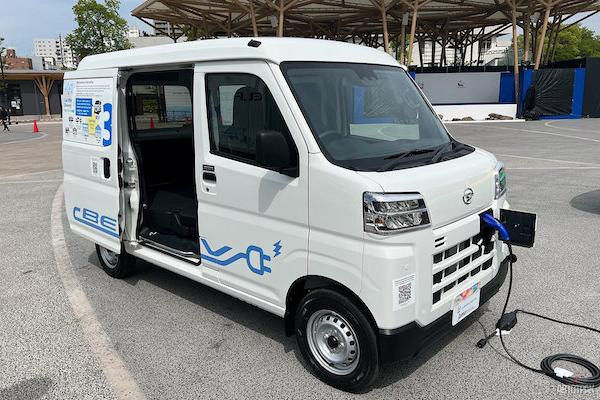 Daihatsu представила новый электровэн
